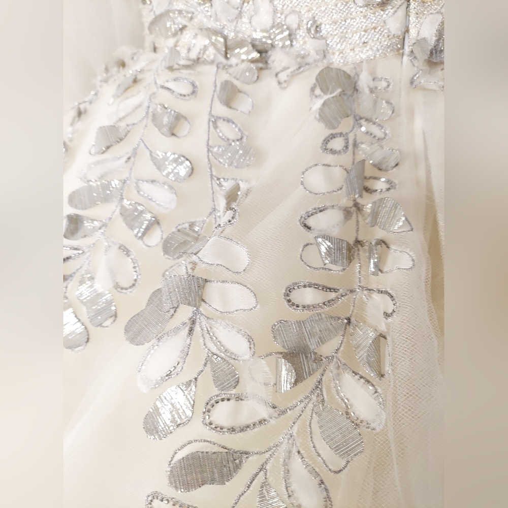 *$16,000 NEW OSCAR DE LA RENTA SILK TULLE GOLDEN FERN LEAF RUNWAY GOWN US S - Picture 13 of 16